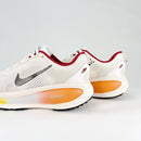 Tênis Nike Vomero 18