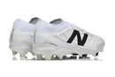 Chuteira New Balance TEKELA TEAM V8